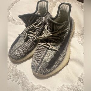 Yeezy 350 Zyon